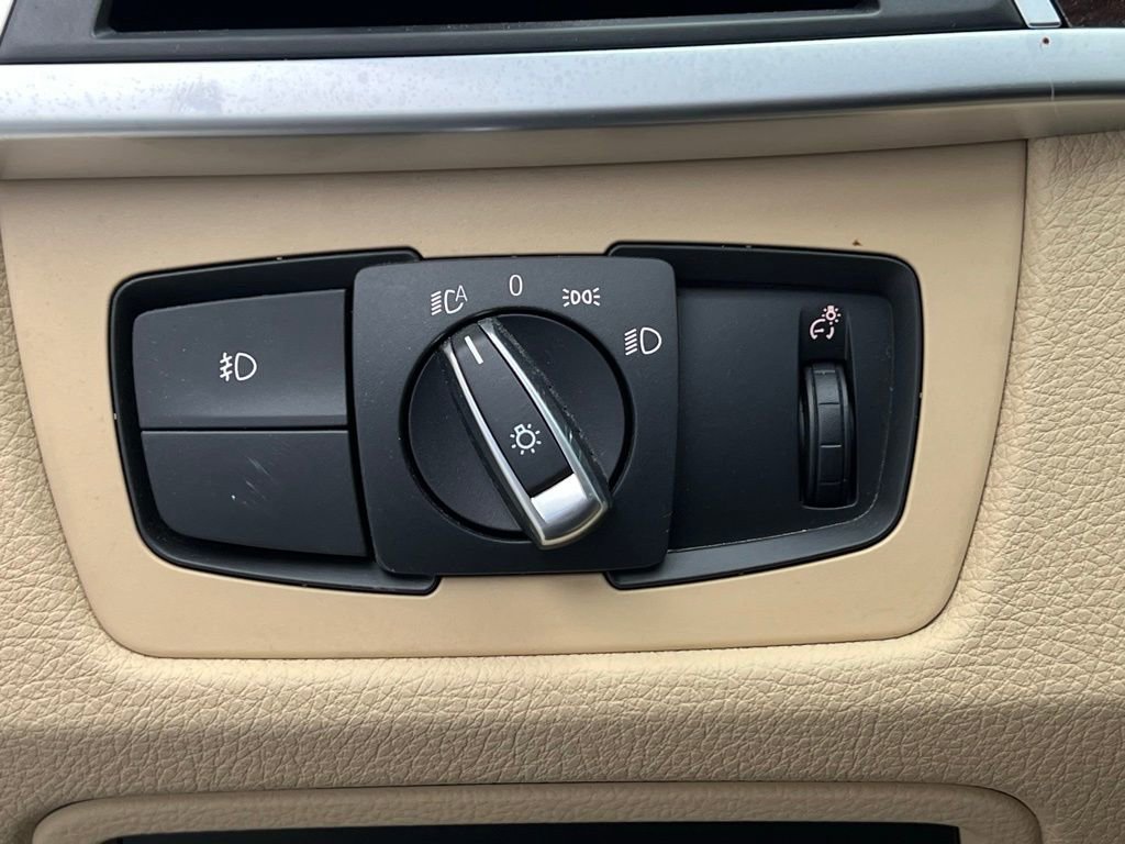 Used 2019 BMW 430i Coupe w/ Convenience Package image 19