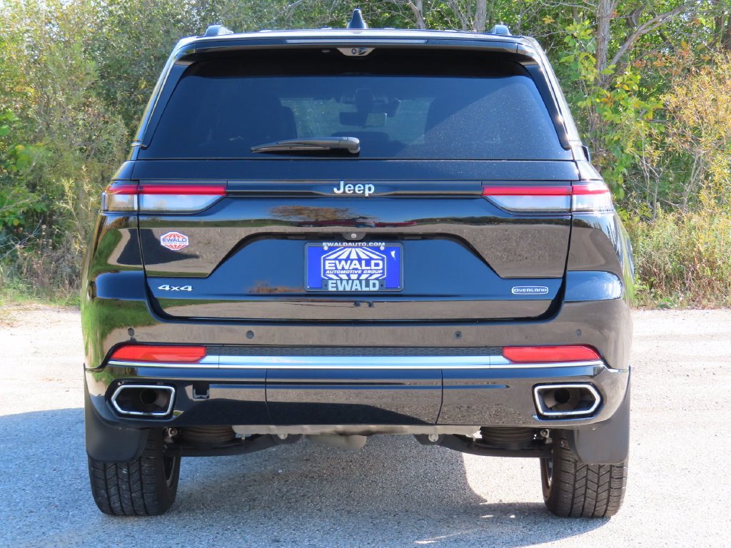 Certified 2023 Jeep Grand Cherokee Overland w/ Adv Protech Group III AWD/4WD image 17