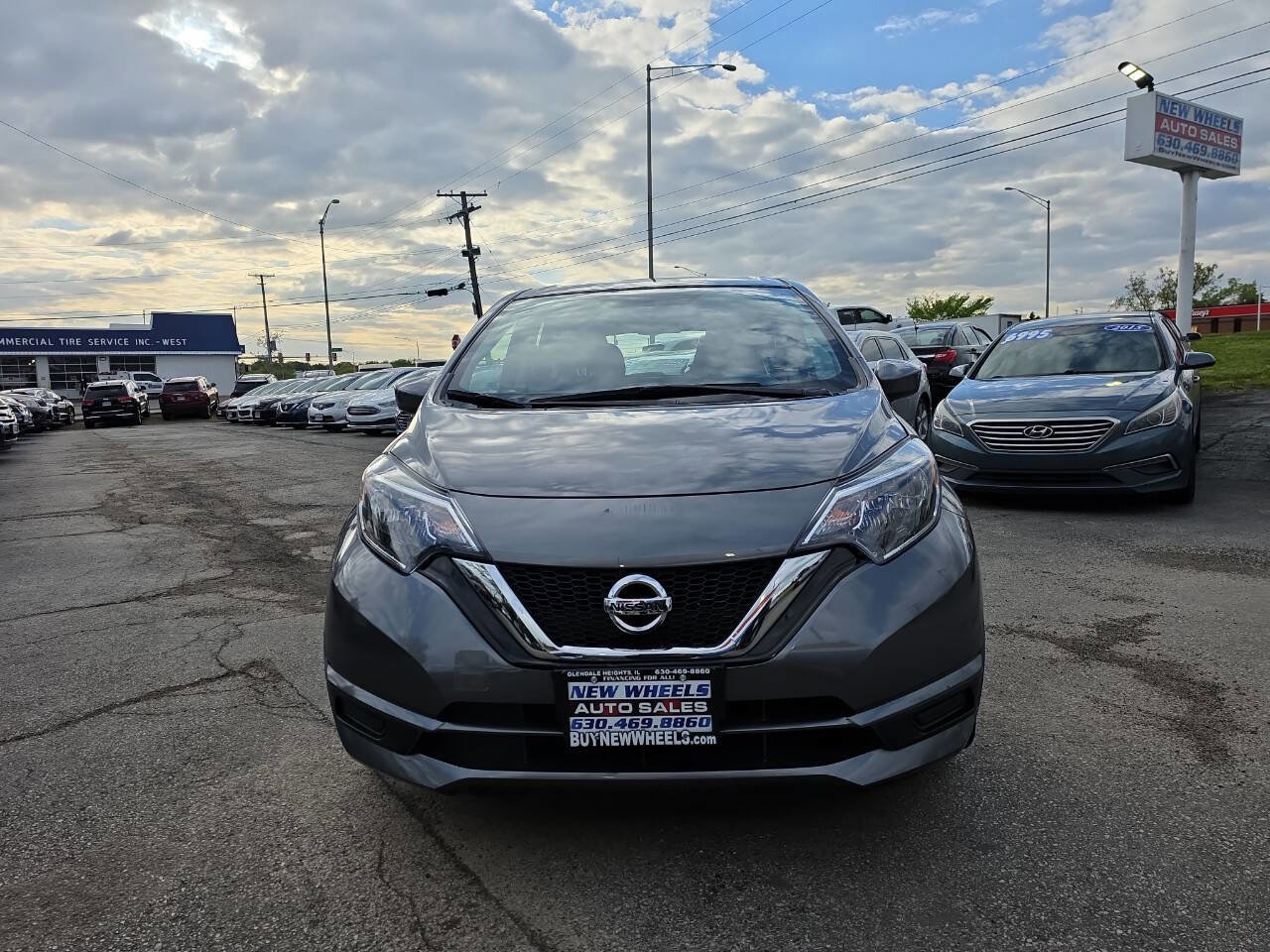 Used 2019 Nissan Versa Note SV FWD image 4