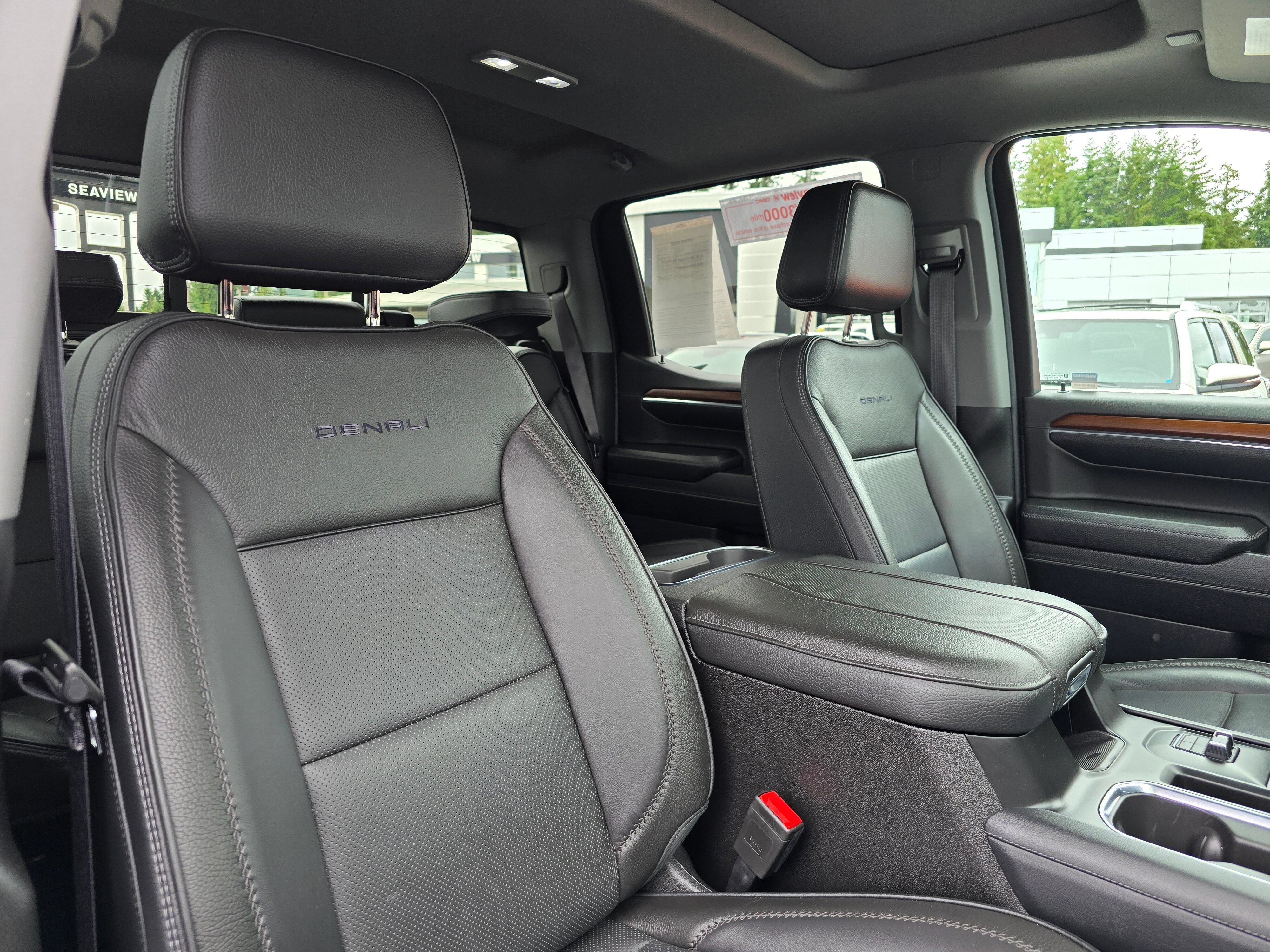 Used 2024 GMC Sierra 1500 Denali w/ Denali Reserve Package AWD/4WD image 10