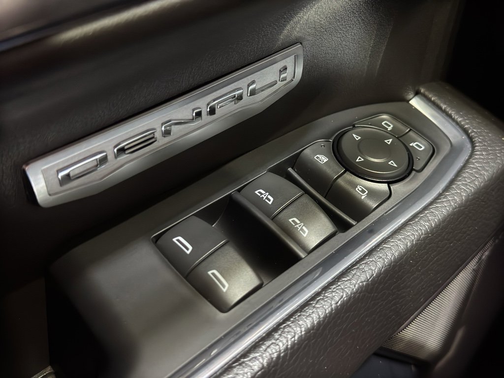 Used 2023 GMC Sierra 1500 Denali w/ Denali Reserve Package image 40