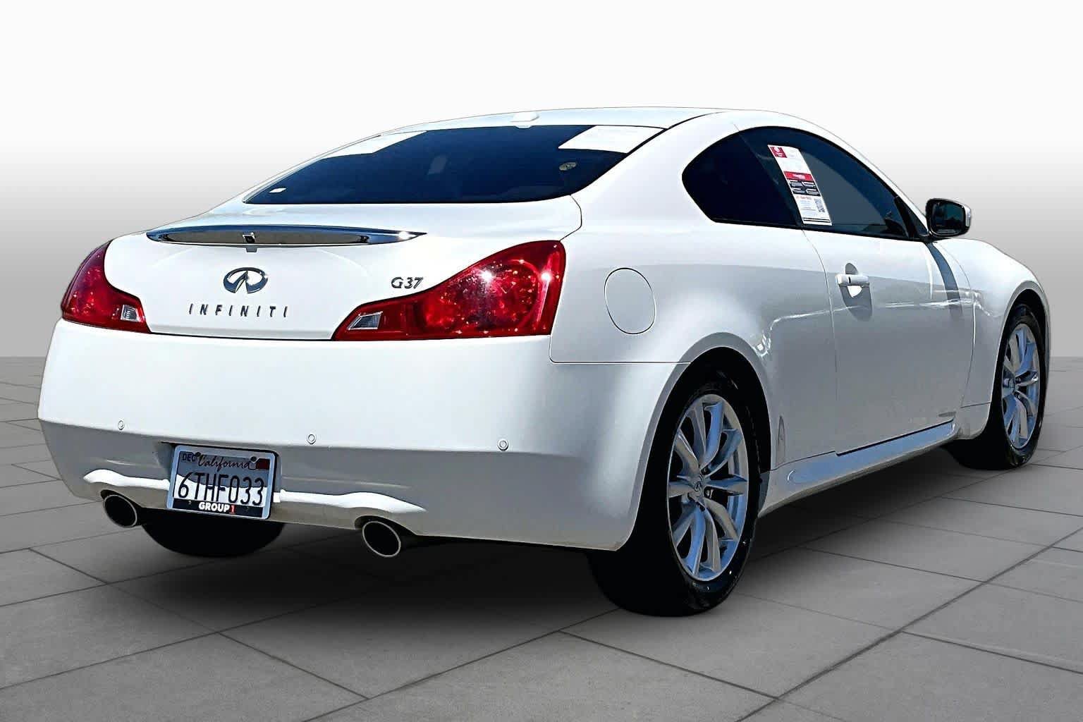 Used 2012 INFINITI G37 Journey w/ Premium Pkg RWD image 12