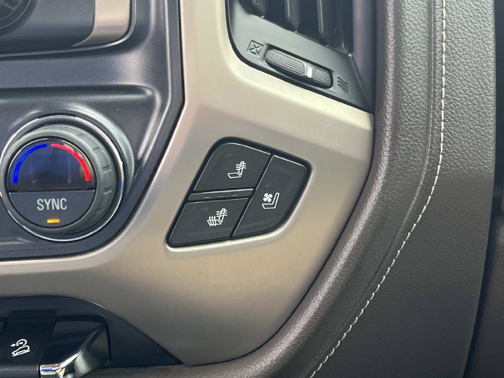 Used 2018 GMC Sierra 1500 Denali AWD/4WD image 36