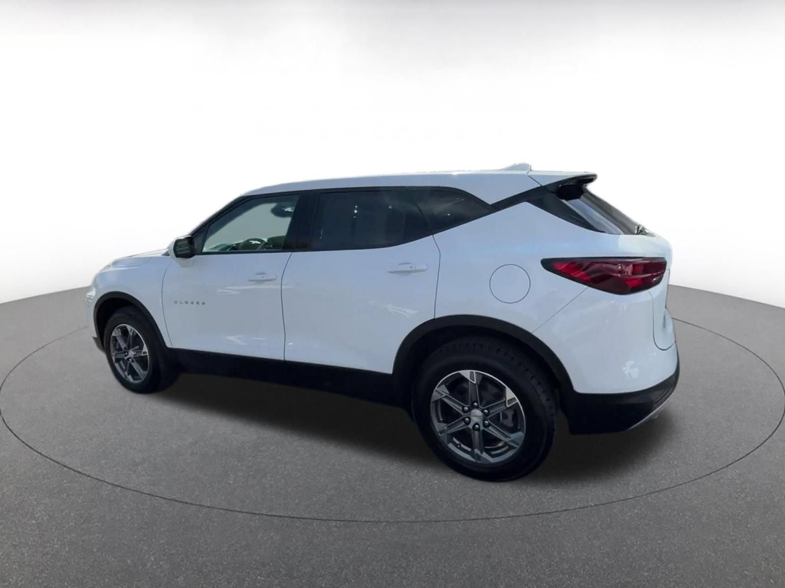 Used 2023 Chevrolet Blazer LT FWD image 10