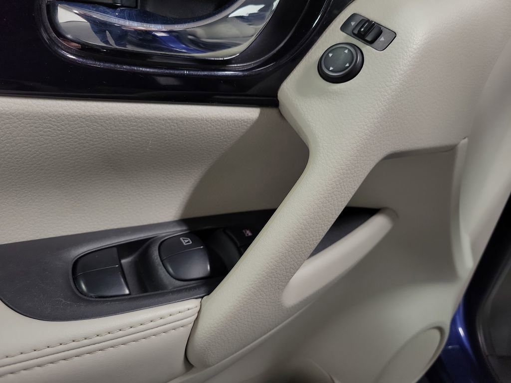 Used 2019 Nissan Rogue Sport SV w/ All-Weather Package image 21