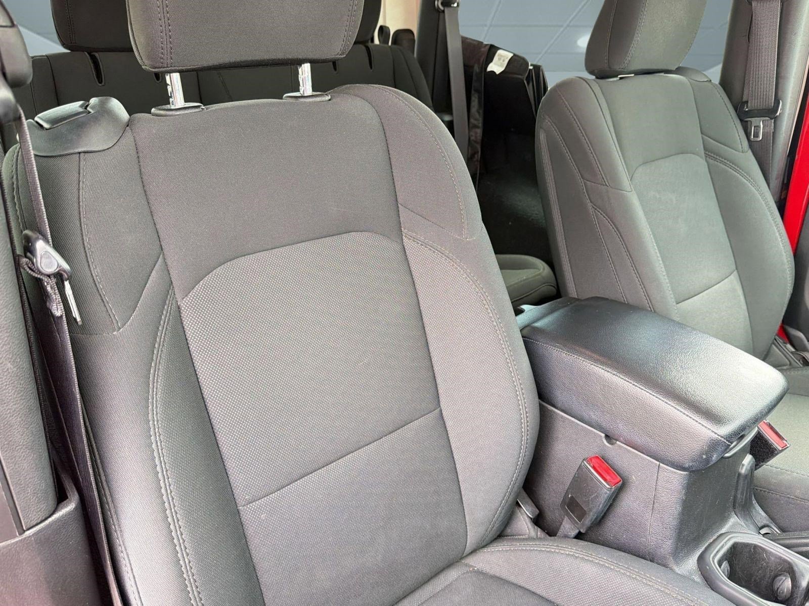 Used 2022 Jeep Wrangler Sport S image 23