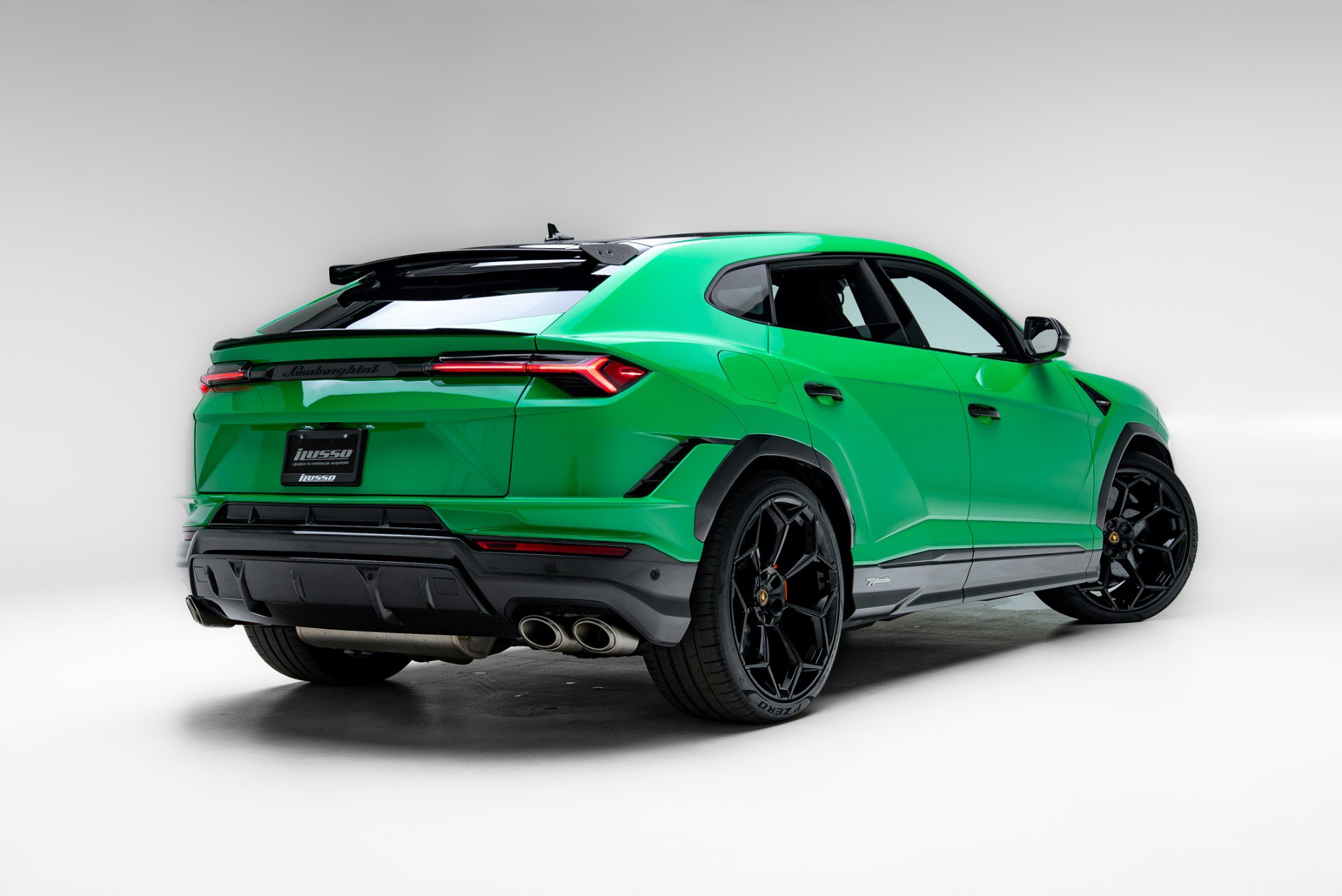 Used 2023 Lamborghini Urus Performante AWD/4WD image 4