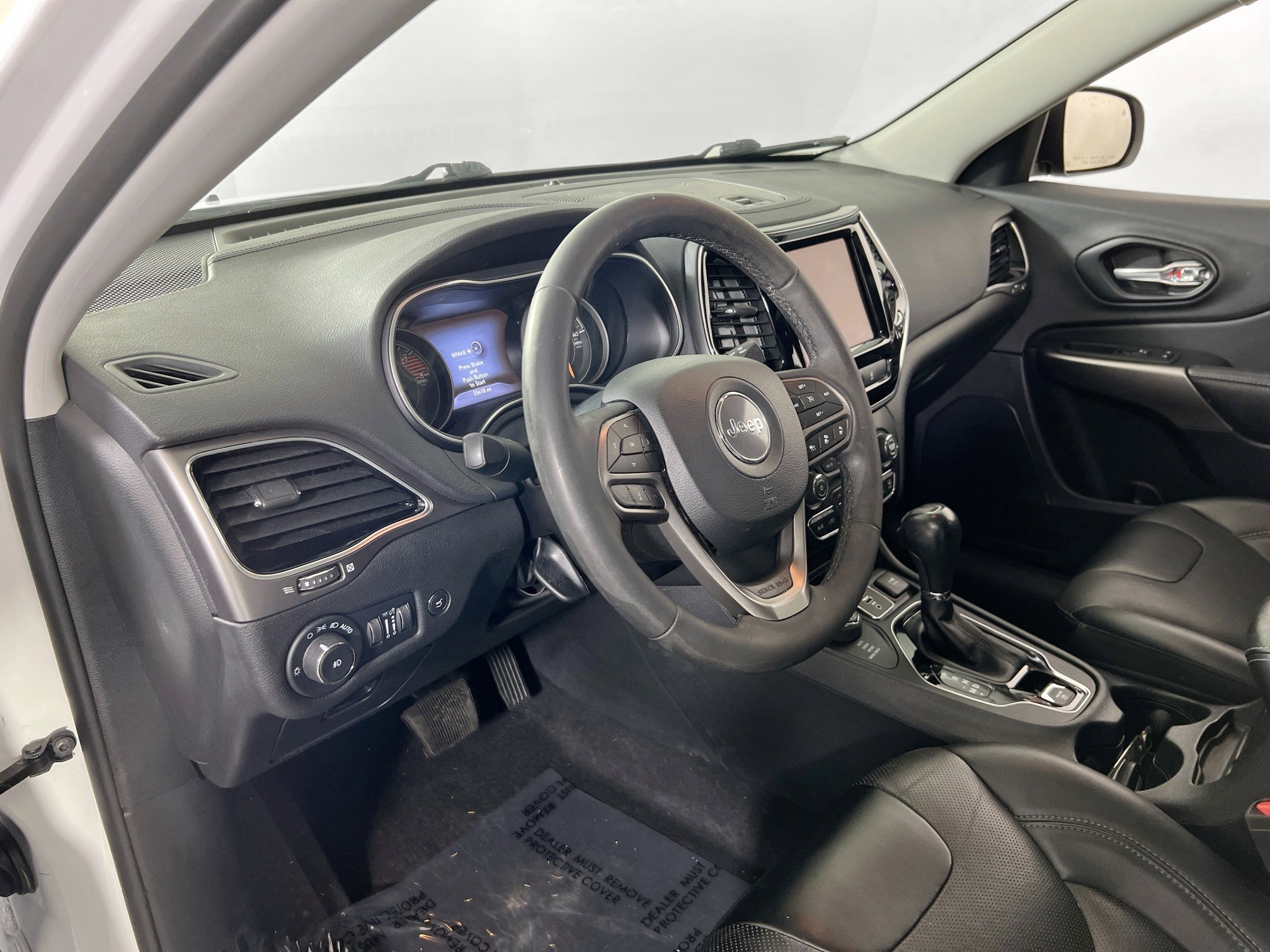 Used 2022 Jeep Cherokee Limited image 9