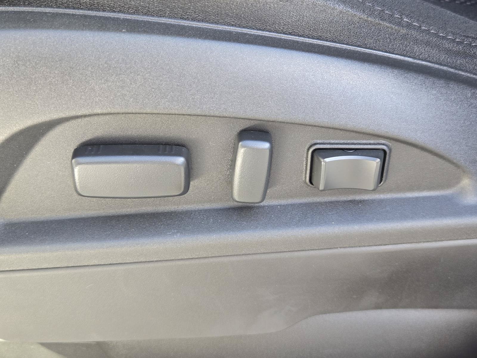 Used 2017 Chevrolet Equinox LT w/ Convenience Package FWD image 22