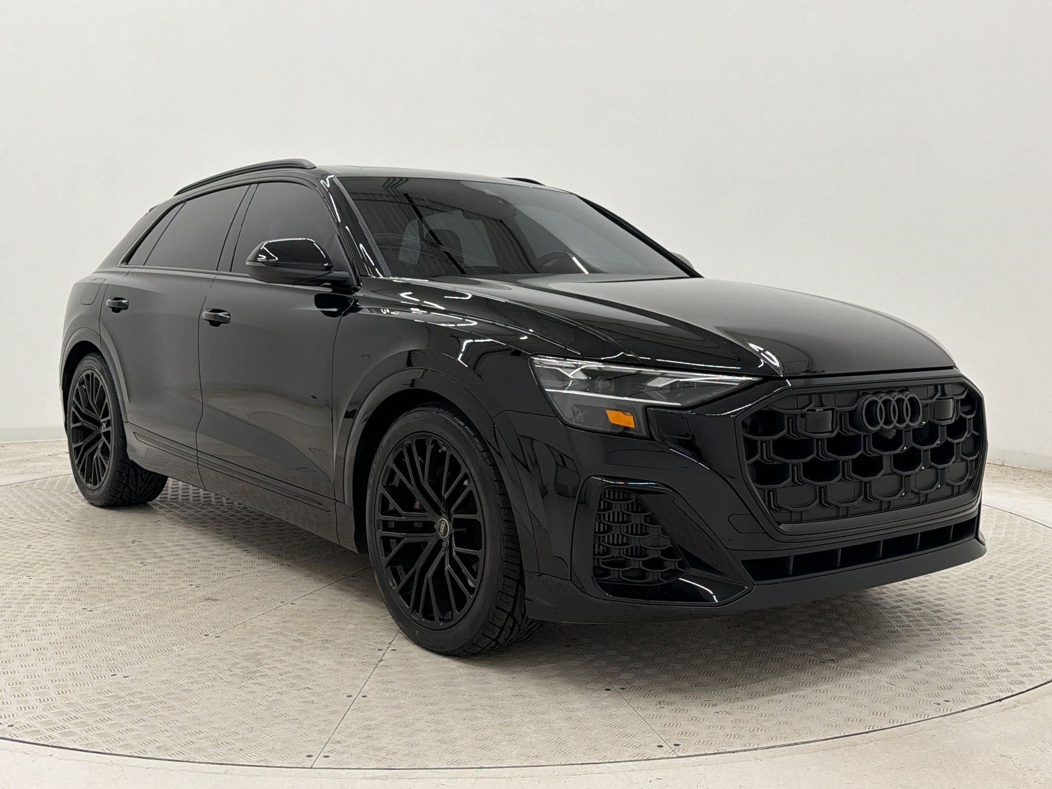 Used 2025 Audi SQ8 Premium Plus AWD/4WD image 7