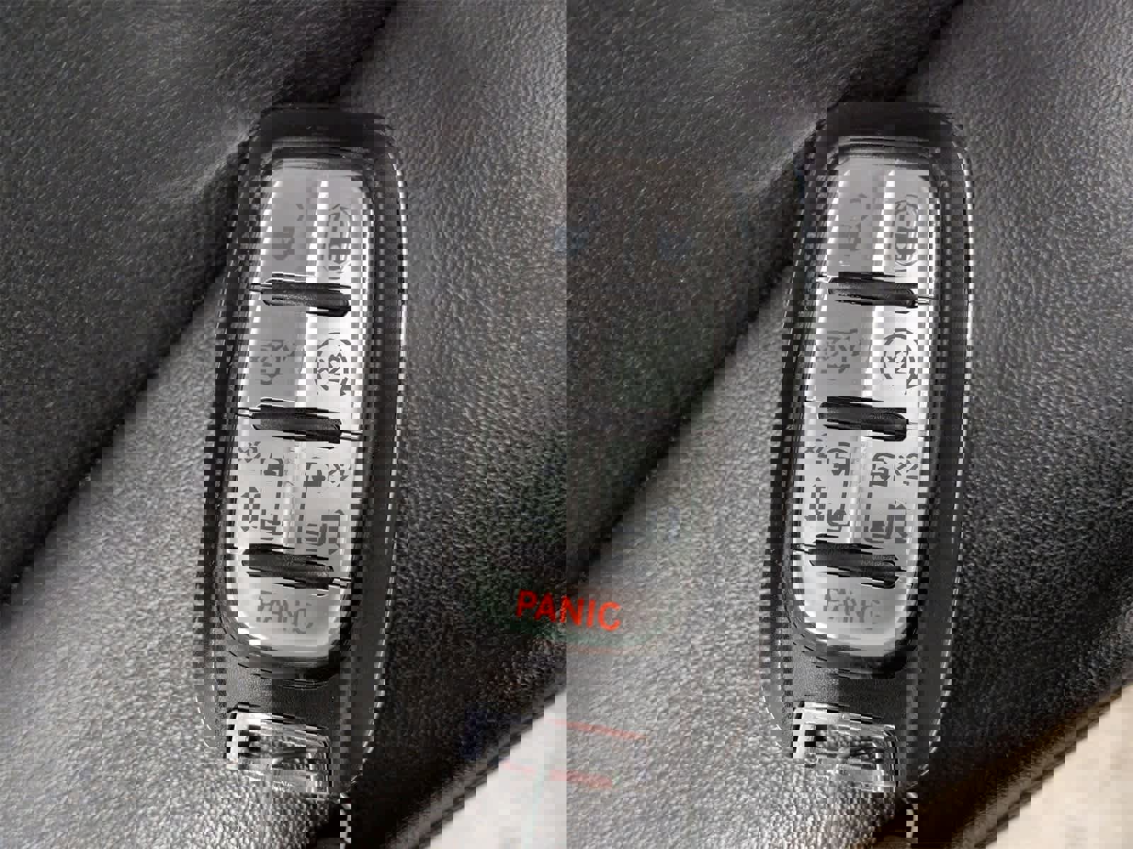 Certified 2020 Chrysler Pacifica Limited image 37