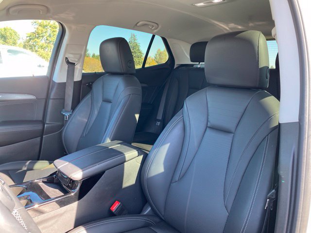 Used 2024 Buick Envision Preferred AWD/4WD image 2