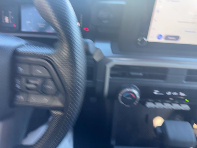 Used 2025 Toyota Tacoma SR5 AWD/4WD image 13