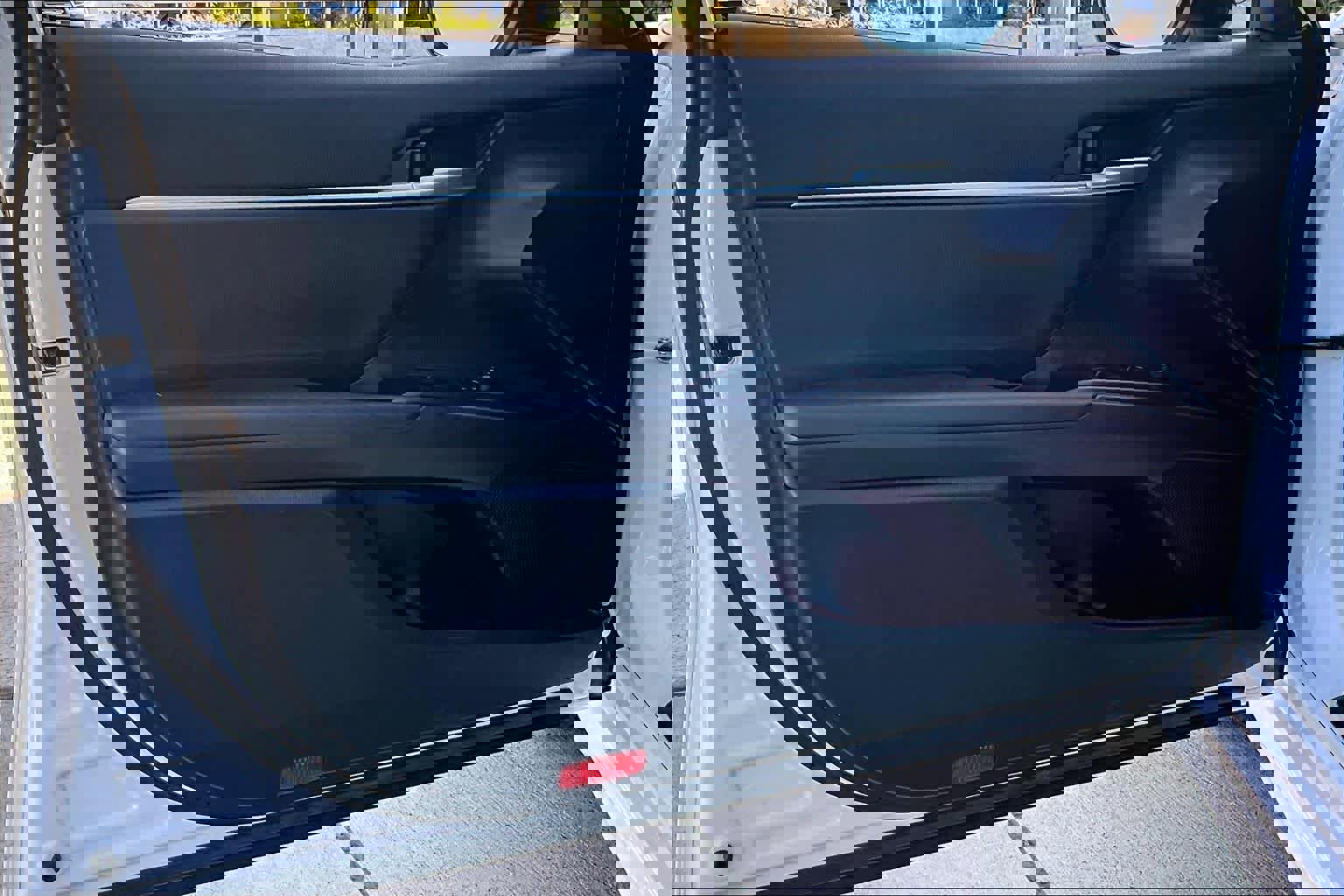 Used 2024 Toyota Camry SE image 22