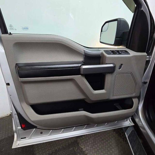 Used 2015 Ford F150 XLT w/ Equipment Group 302A Luxury image 23