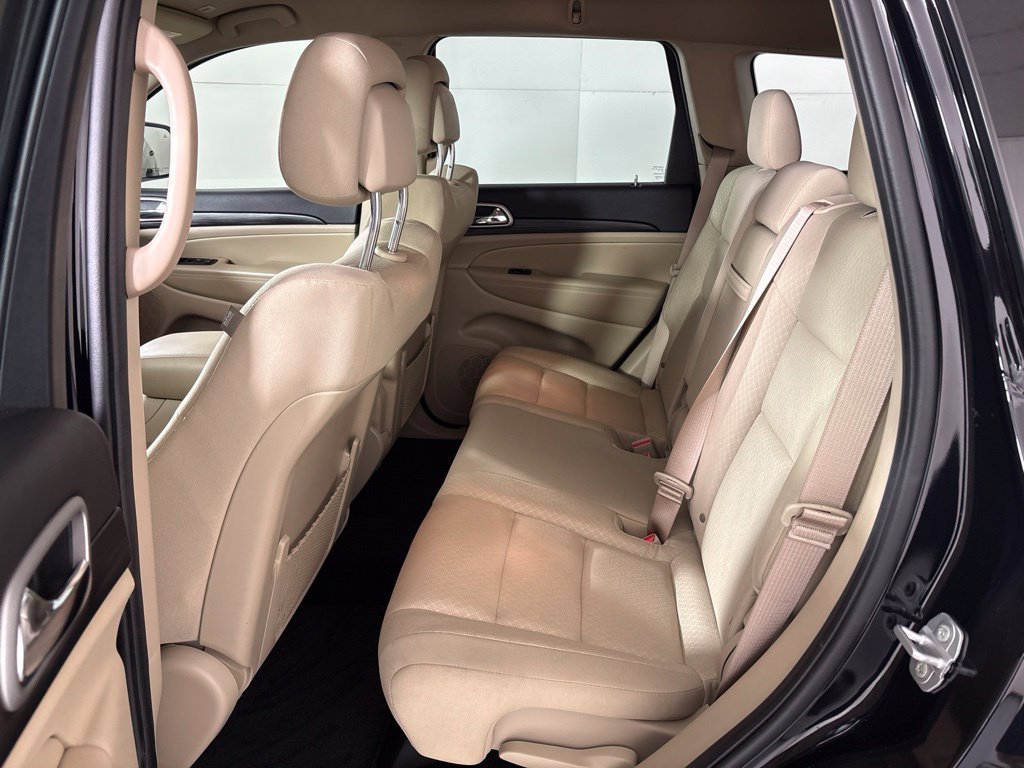 Used 2022 Jeep Grand Cherokee Laredo E RWD image 20