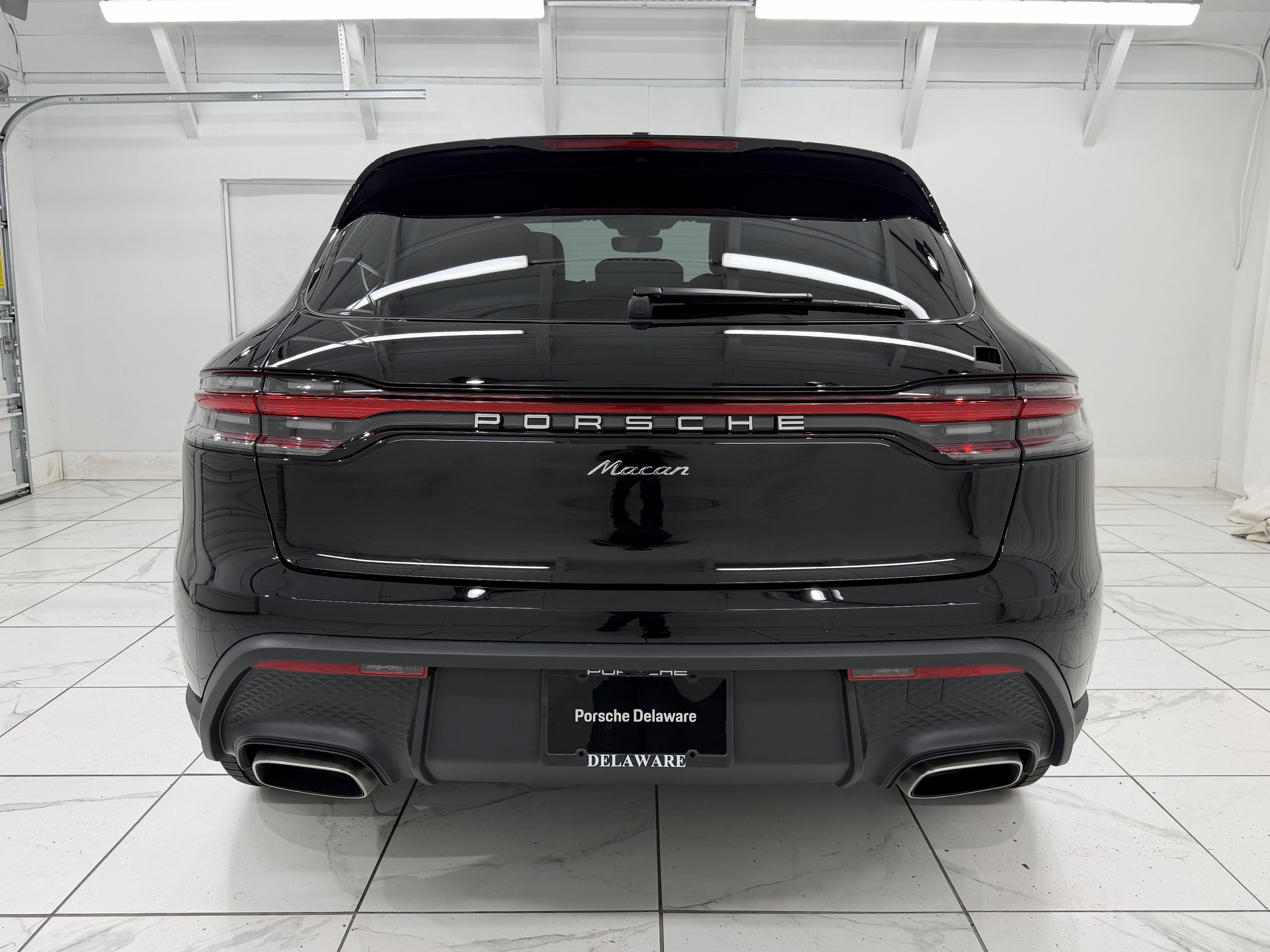 New 2026 Porsche Macan image 13