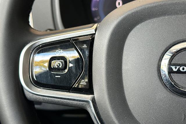 Certified 2023 Volvo XC90 T8 Plus image 27