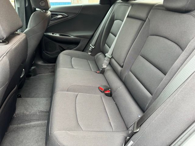 Used 2019 Chevrolet Malibu Hybrid image 6