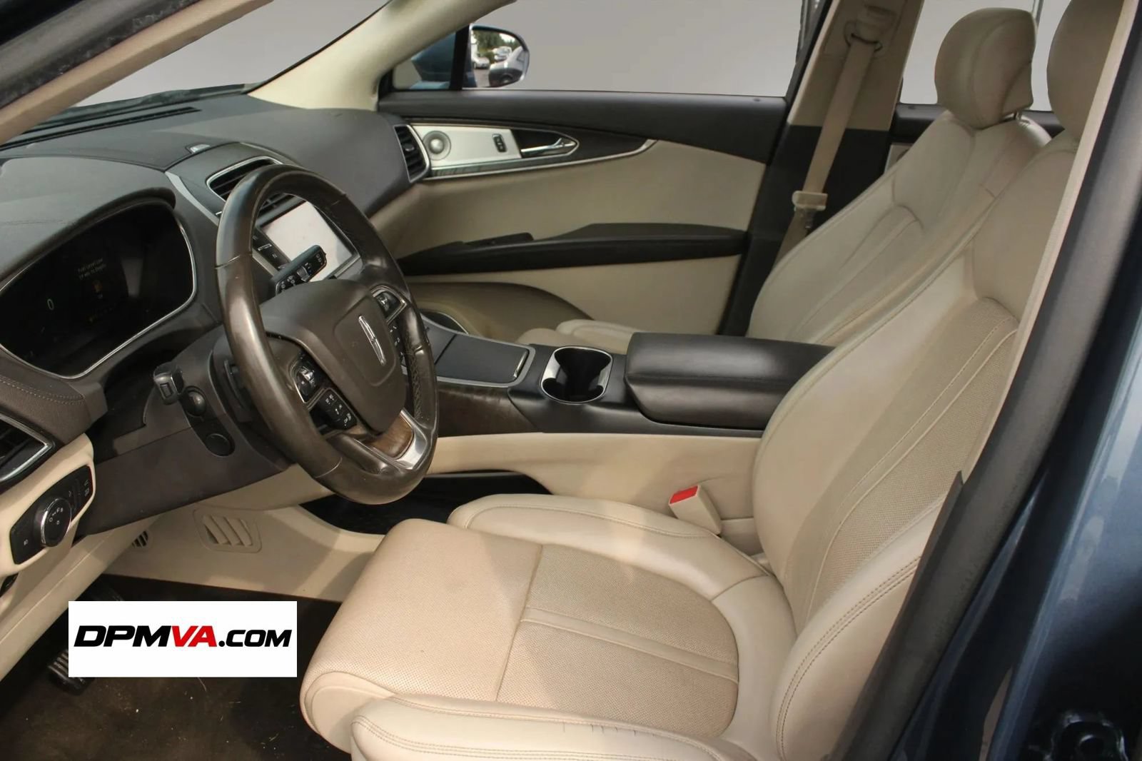 Used 2019 Lincoln Nautilus Reserve w/ Ultimate Package AWD/4WD image 12
