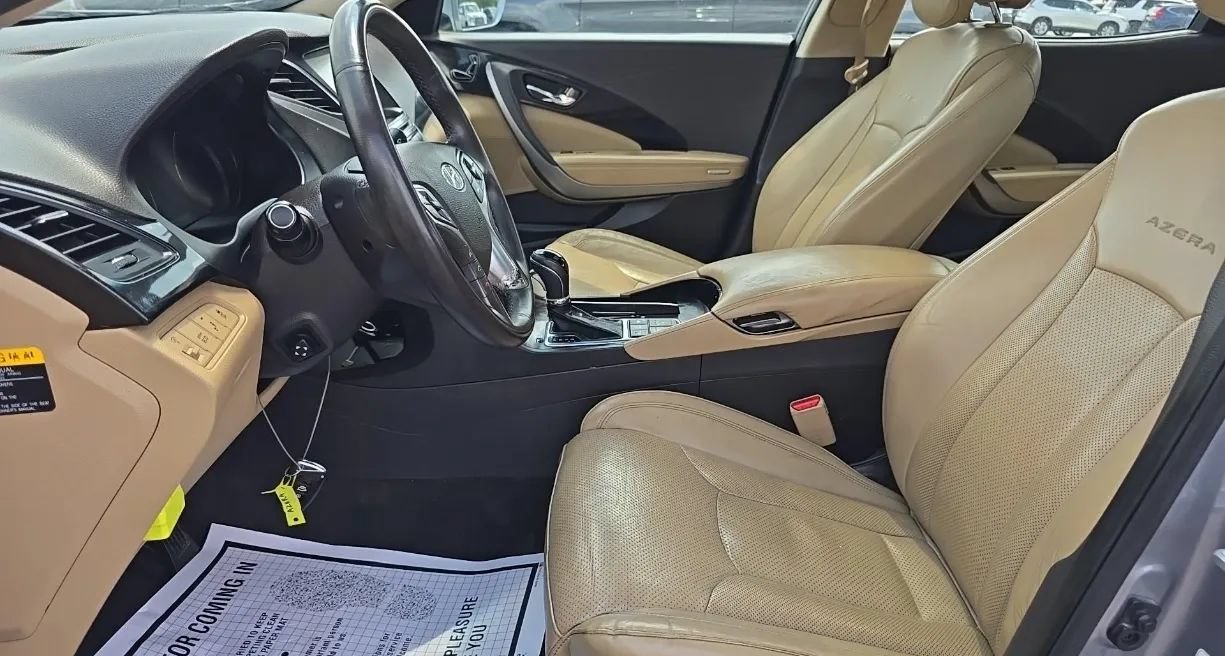 Used 2016 Hyundai Azera Limited FWD image 5