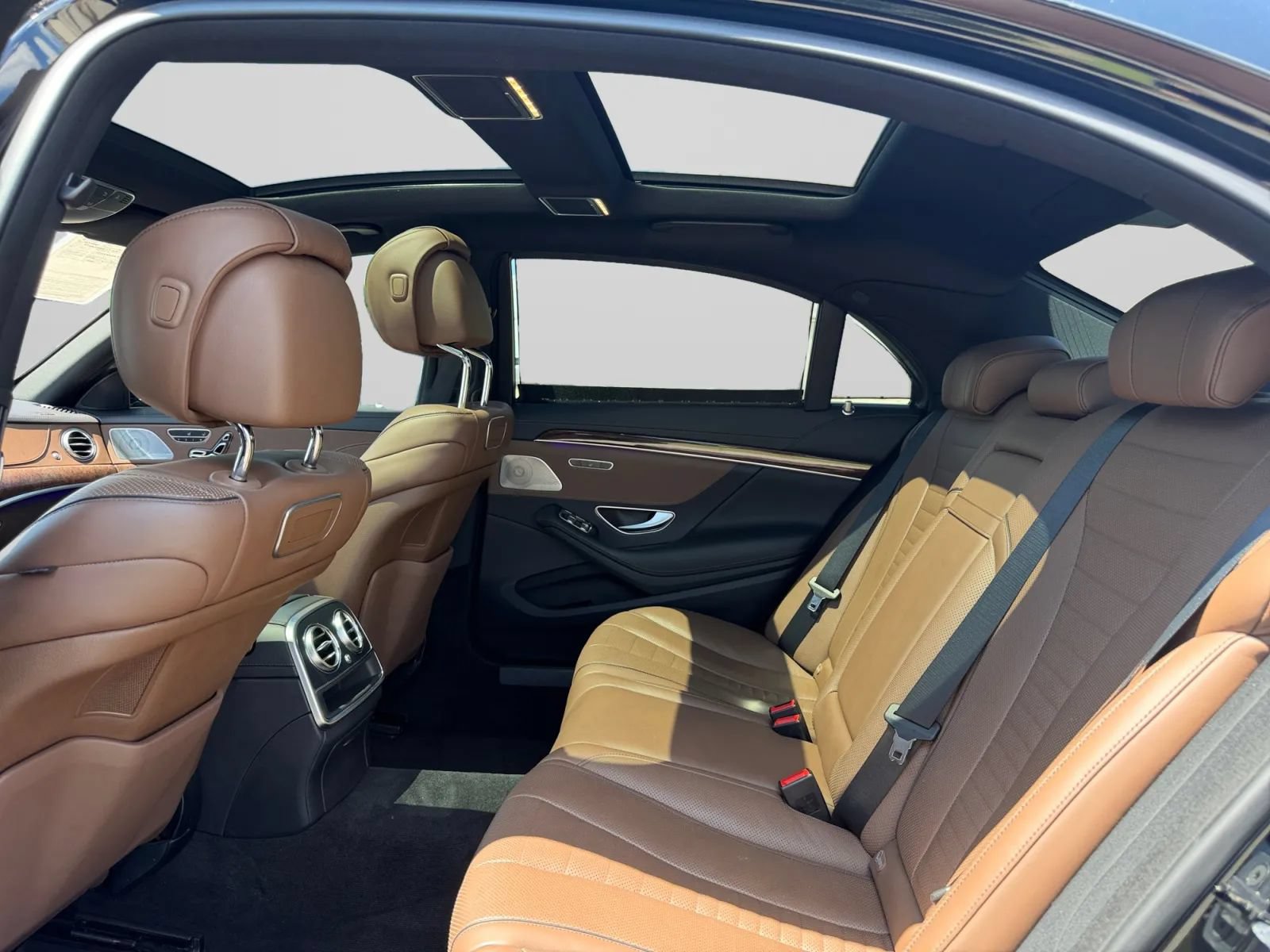 Used 2019 Mercedes-Benz S 560 4MATIC Sedan image 25