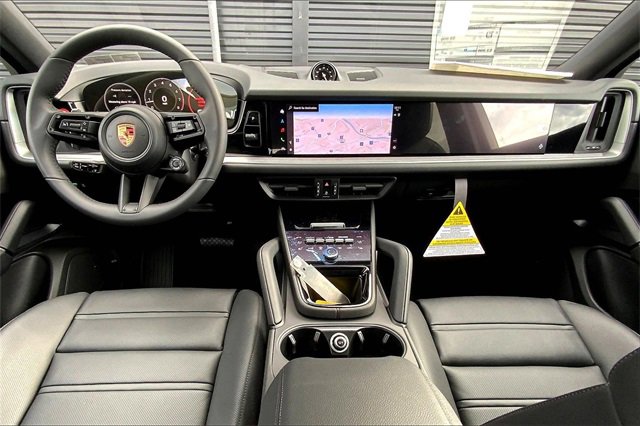 New 2026 Porsche Cayenne Coupe image 6