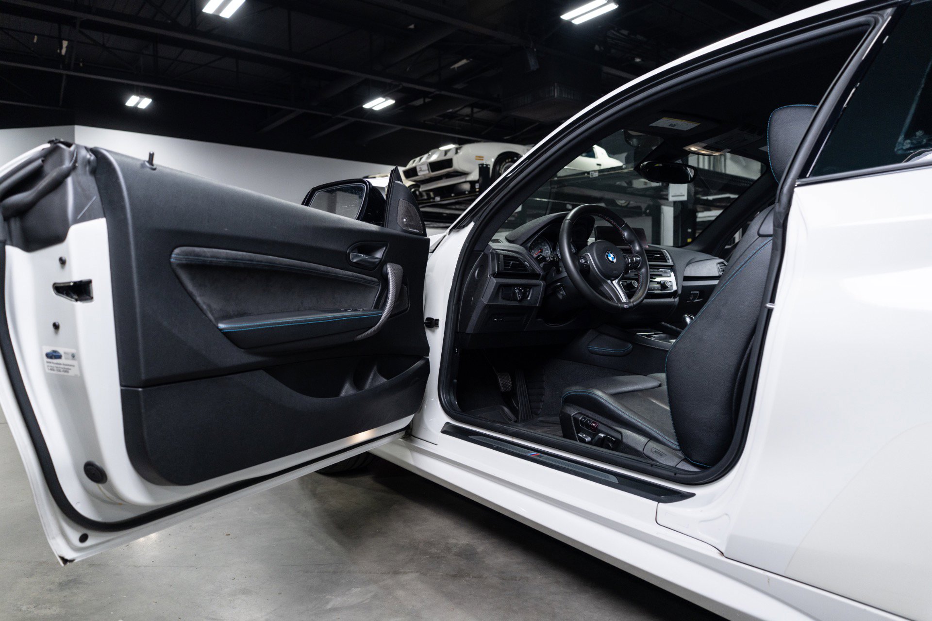 Used 2016 BMW M2 RWD image 33