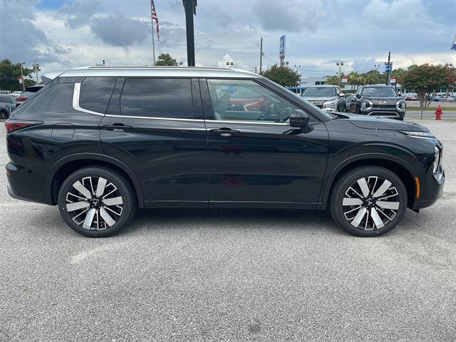 New 2025 Mitsubishi Outlander AWD image 7