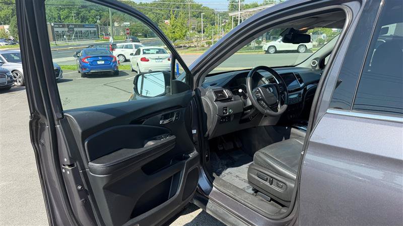 Used 2017 Honda Pilot Touring image 20