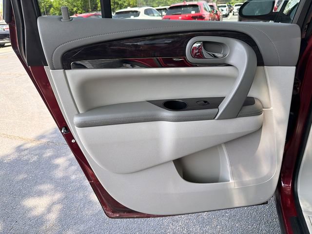 Used 2017 Buick Enclave Premium w/ Experience Buick Package FWD image 22