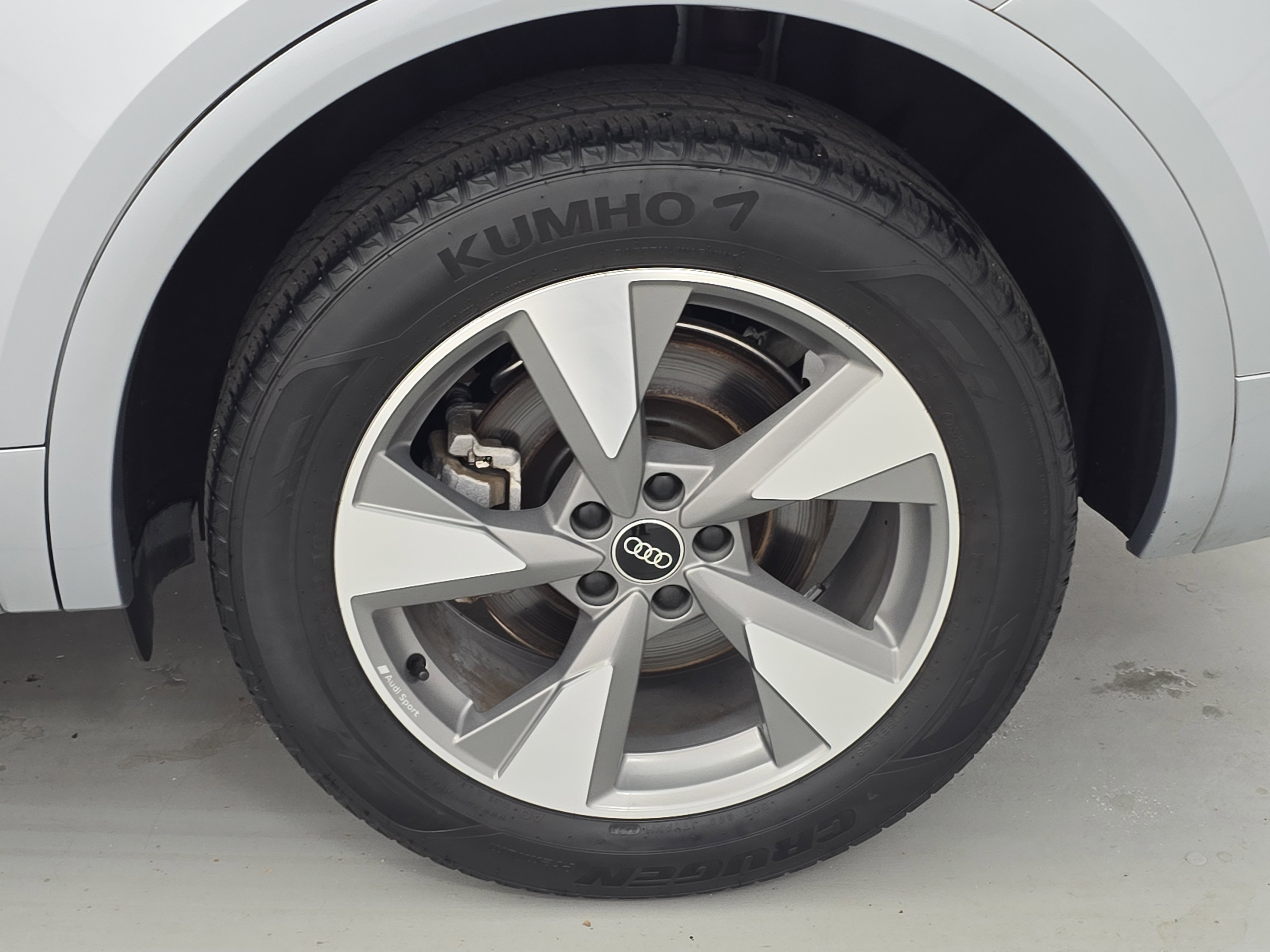 Used 2023 Audi Q5 2.0T Premium w/ Convenience Package image 33