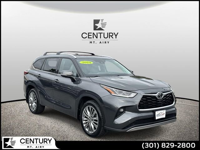 Used 2024 Toyota Highlander Platinum image 1