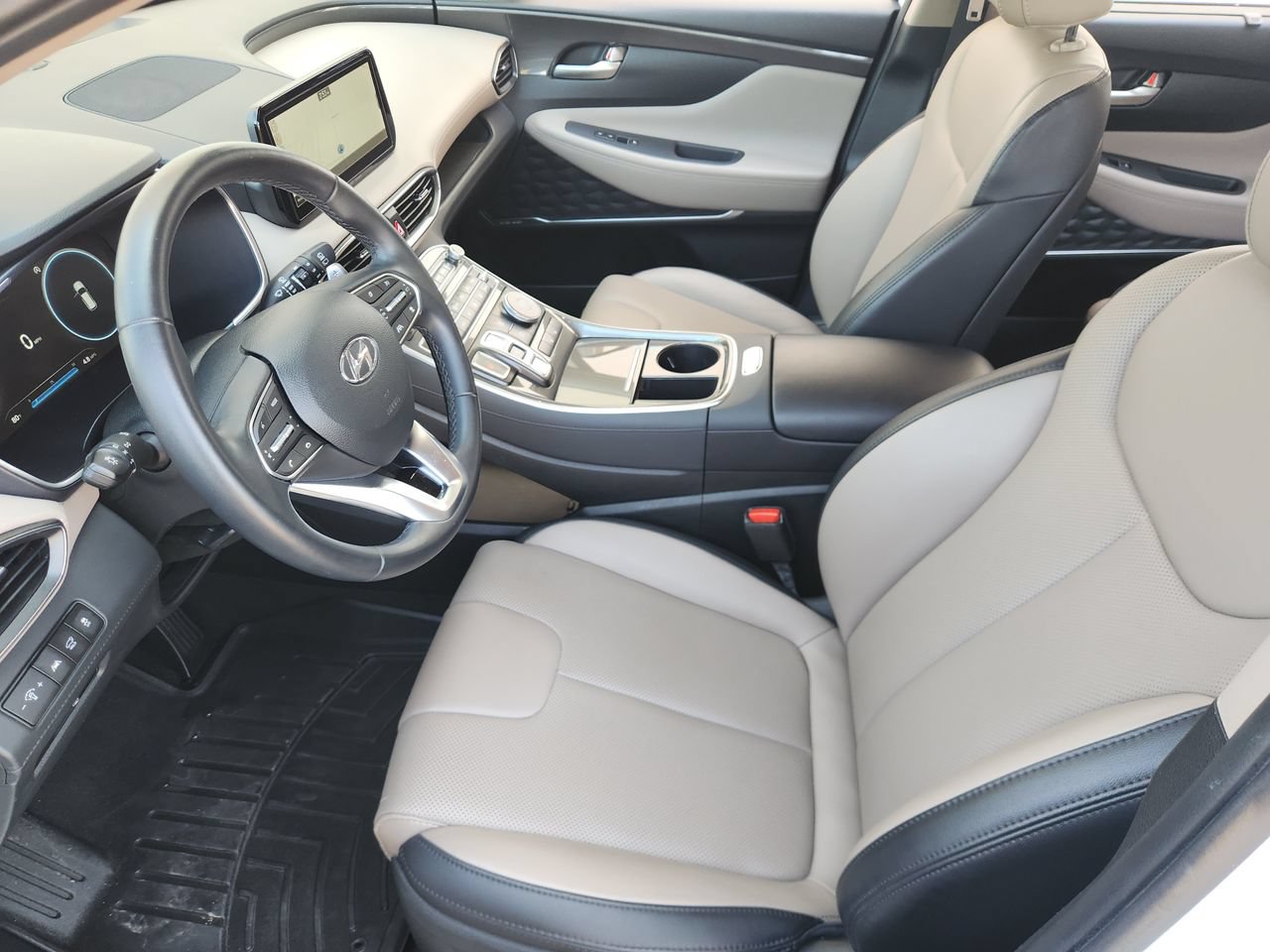 Used 2023 Hyundai Santa Fe SEL w/ Premium Package FWD image 10