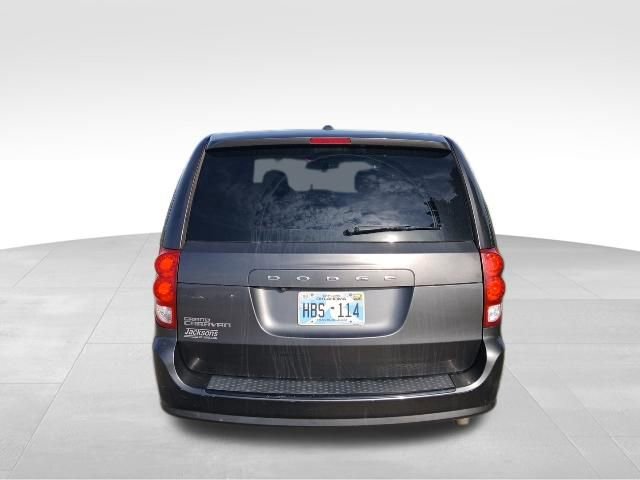 Used 2017 Dodge Grand Caravan SXT w/ Blacktop Package FWD image 3
