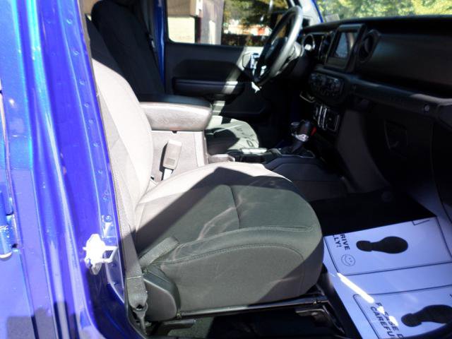 Used 2018 Jeep Wrangler Unlimited Sport S image 2