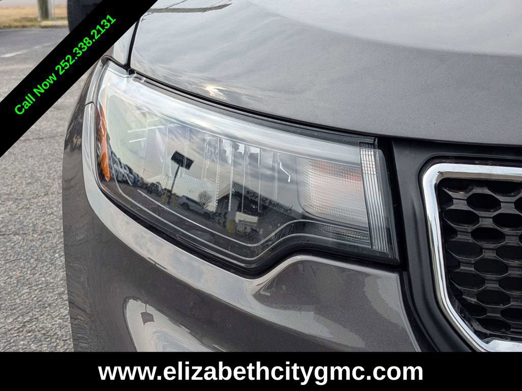 Used 2023 Jeep Compass Latitude w/ Sun and Sound Group image 10