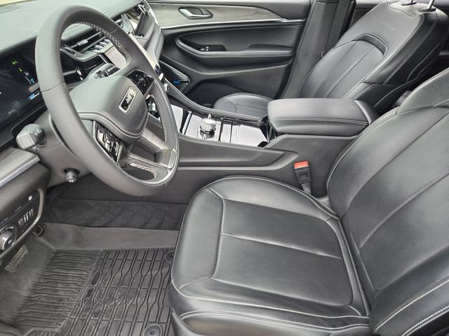 Certified 2022 Jeep Grand Cherokee Overland AWD/4WD image 13