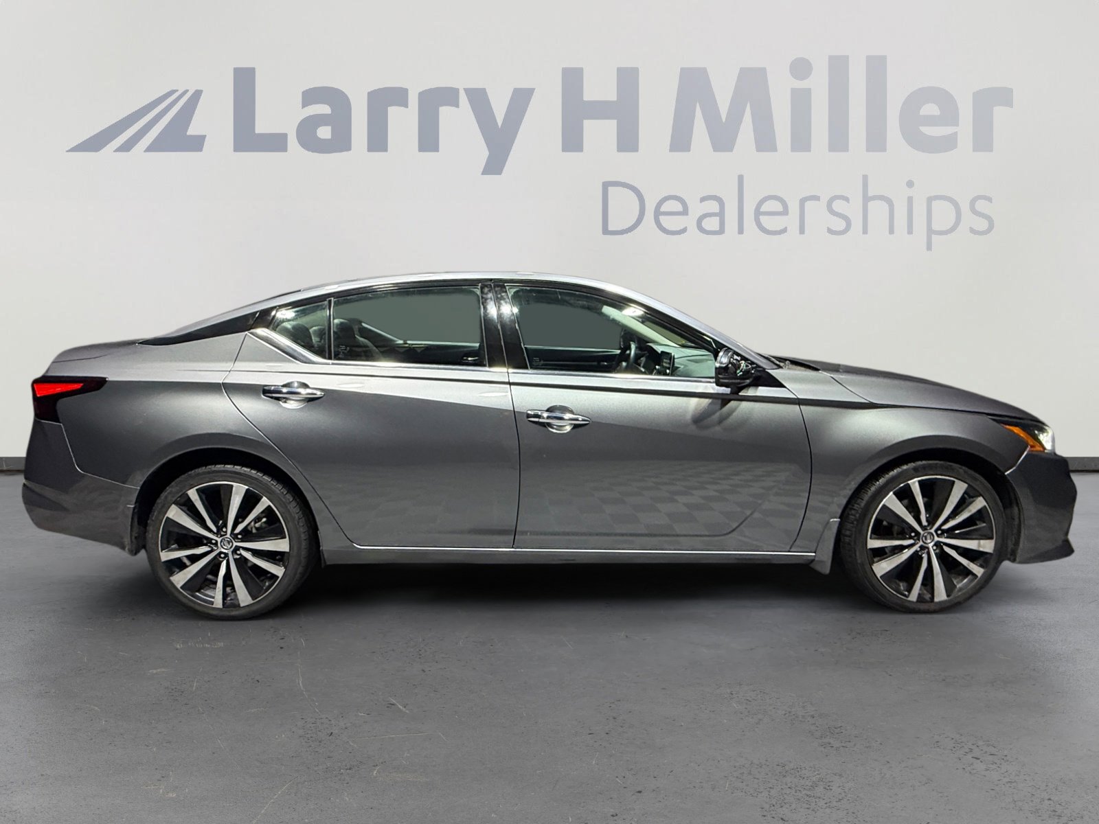 Used 2021 Nissan Altima 2.5 Platinum image 6