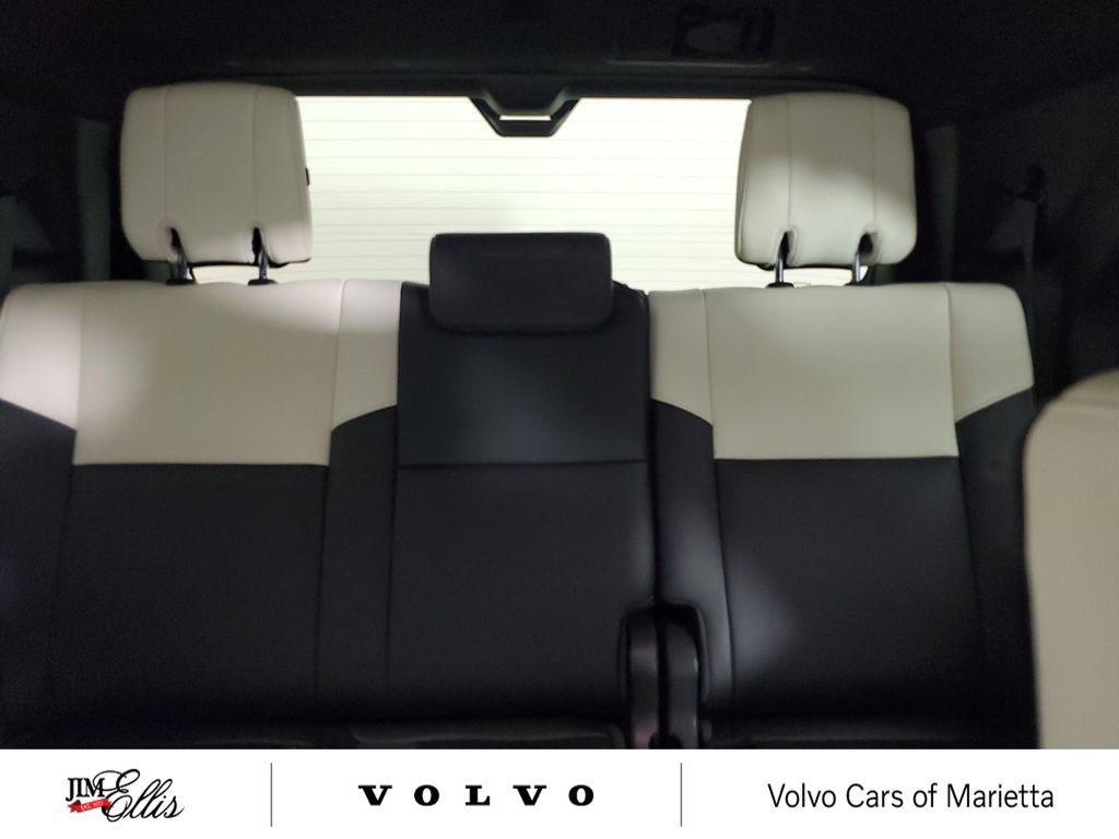 Used 2023 Toyota Sequoia Capstone AWD/4WD image 15