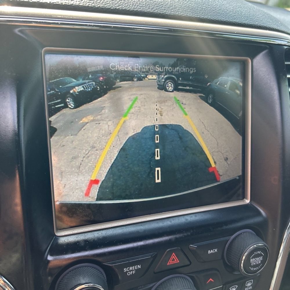 Used 2016 Jeep Grand Cherokee Limited AWD/4WD image 10
