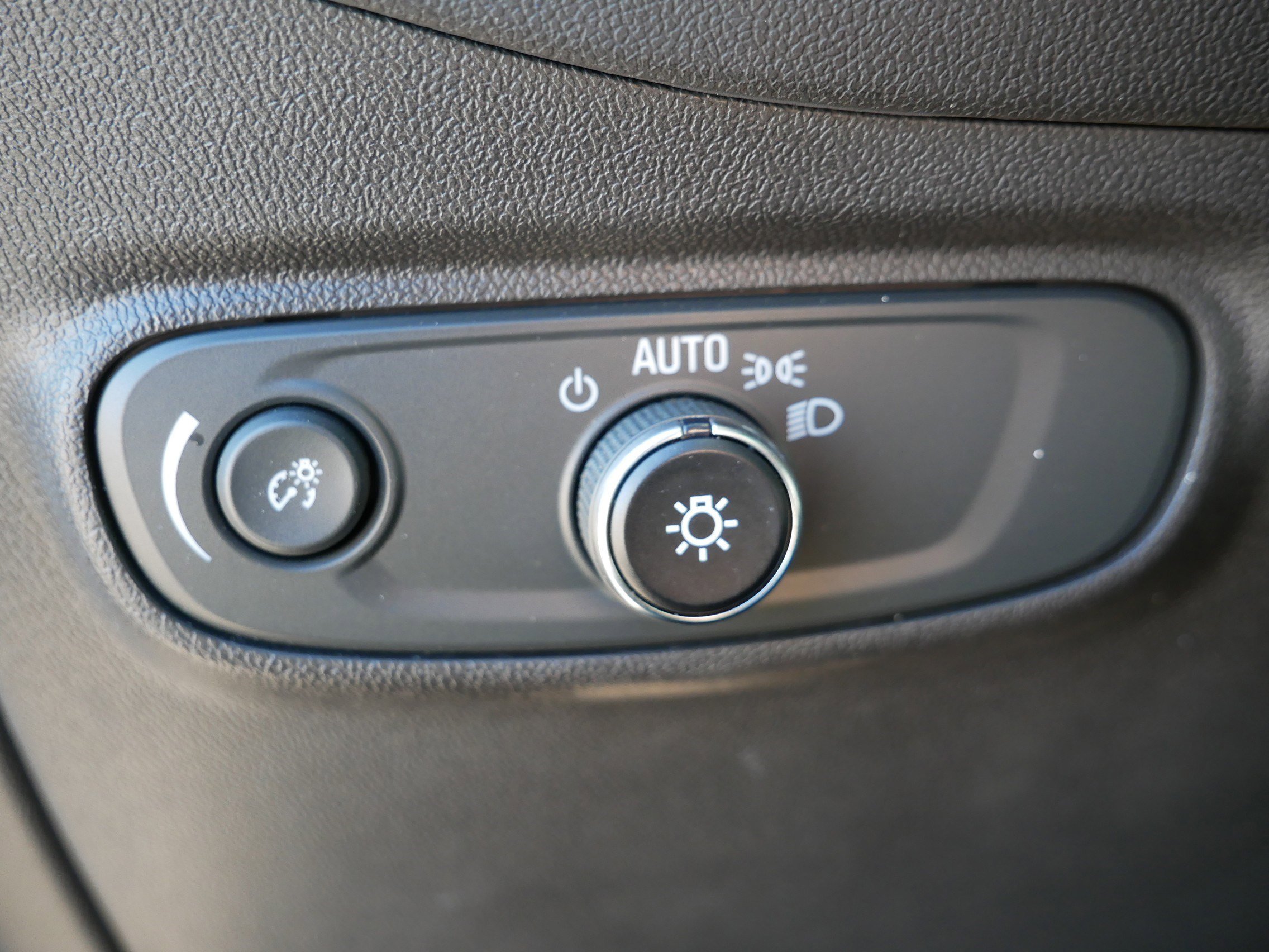 Used 2023 Chevrolet Equinox LS w/ LS Convenience Package image 21