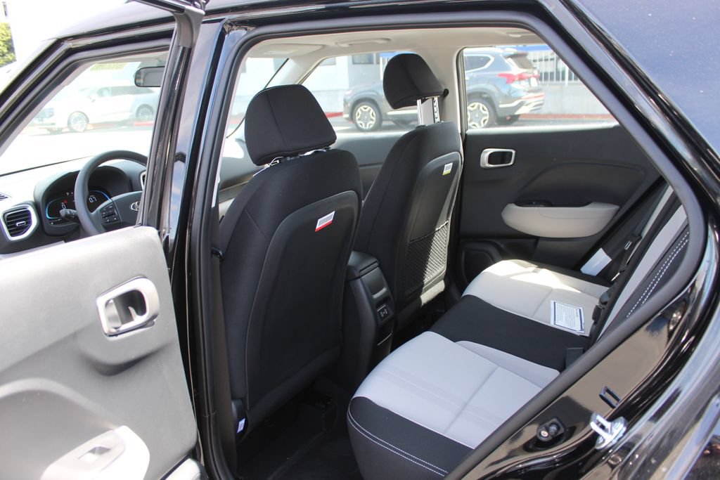 New 2026 Hyundai Venue SEL FWD image 14