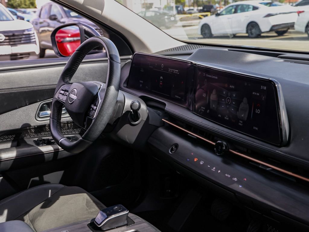 Used 2024 Nissan Ariya FWD image 20