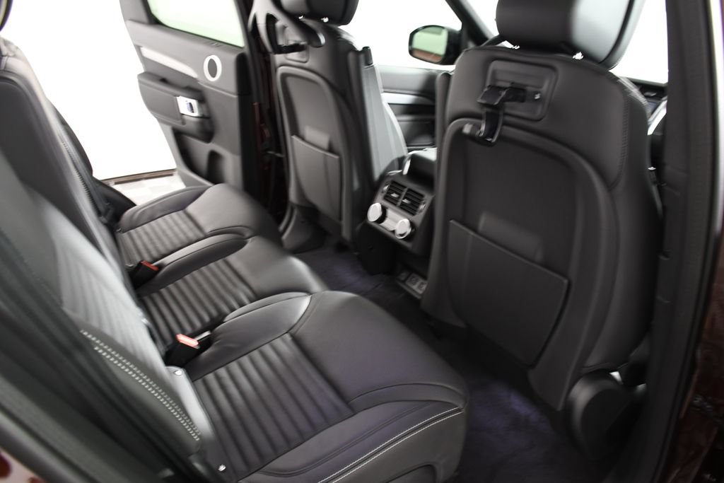 Certified 2026 Land Rover Discovery Limited Edition AWD/4WD image 22