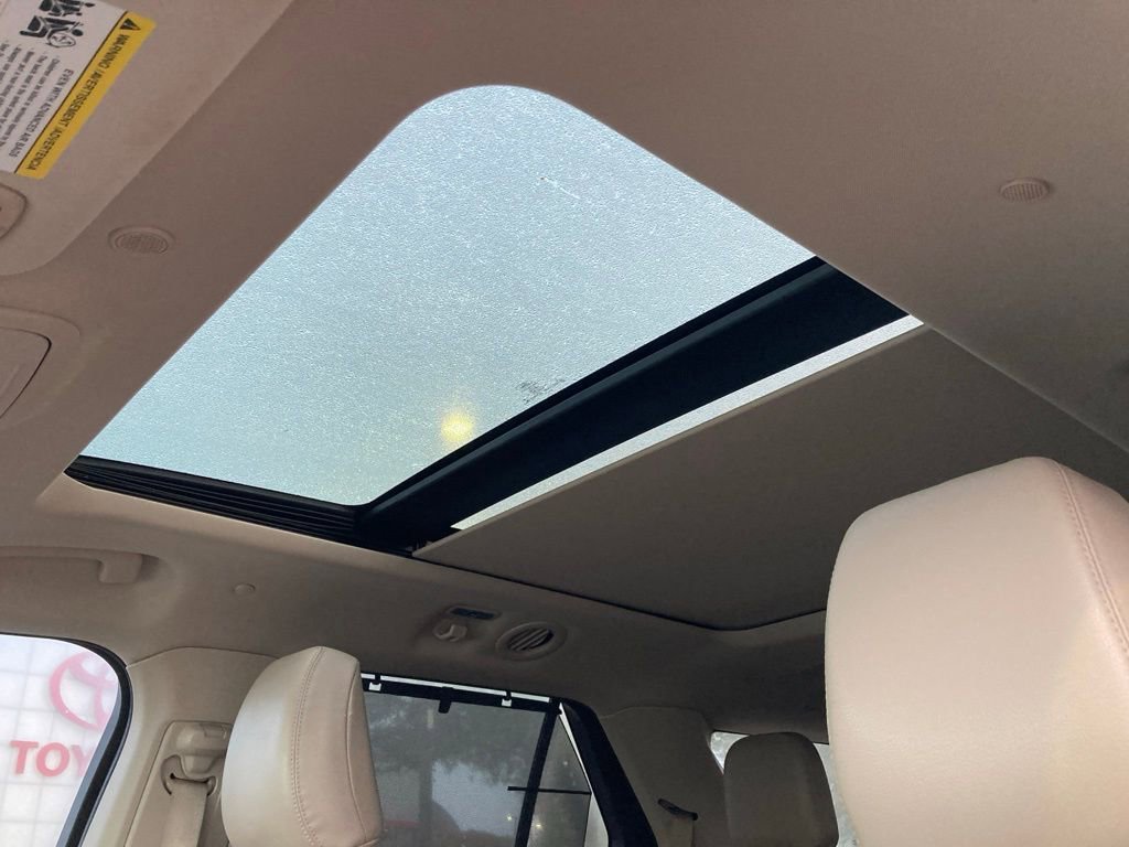 Used 2021 Ford Explorer Limited w/ Hybrid Equipment Group 310A image 14