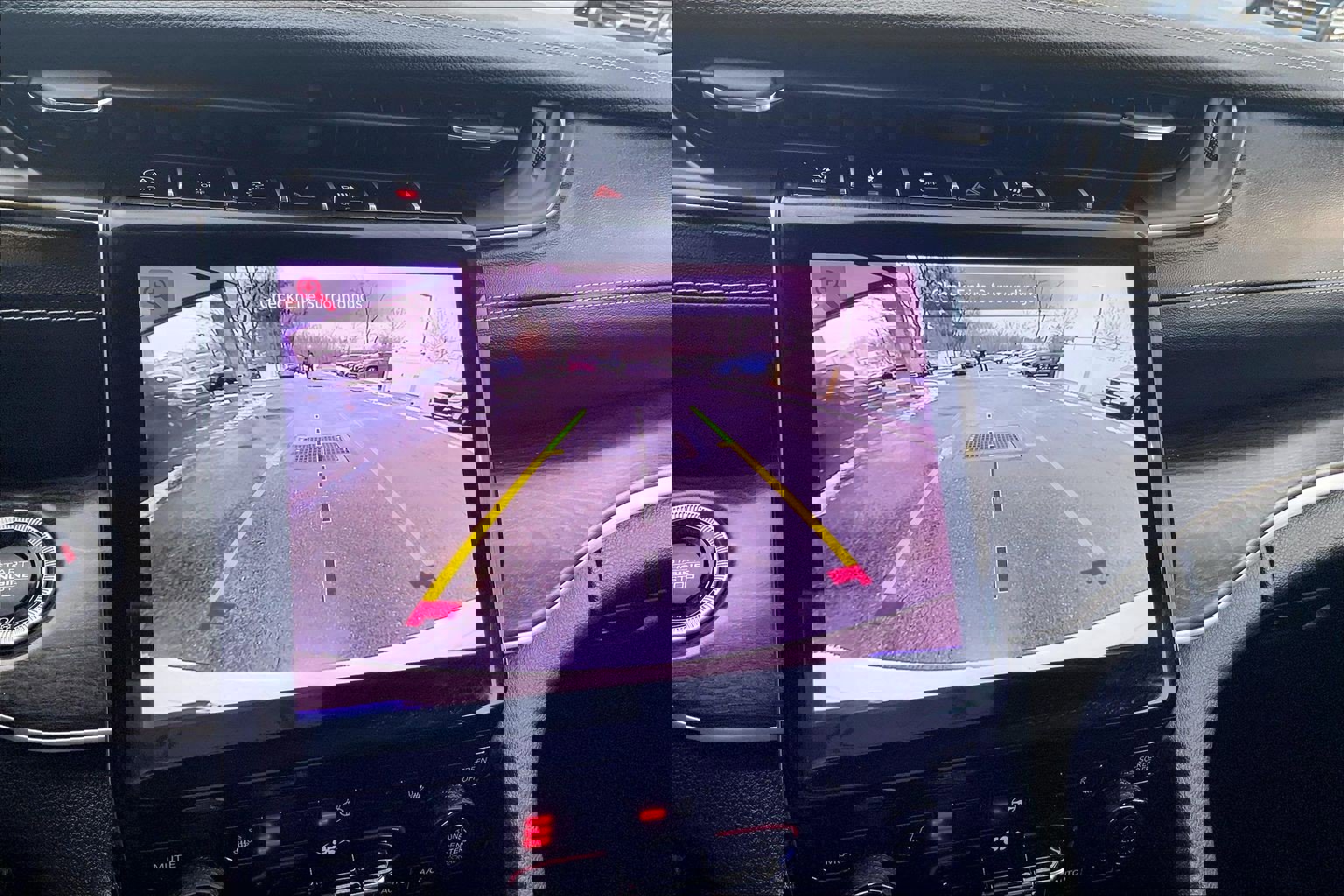 Used 2023 Jeep Grand Cherokee Limited w/ Black Appearance Package image 23