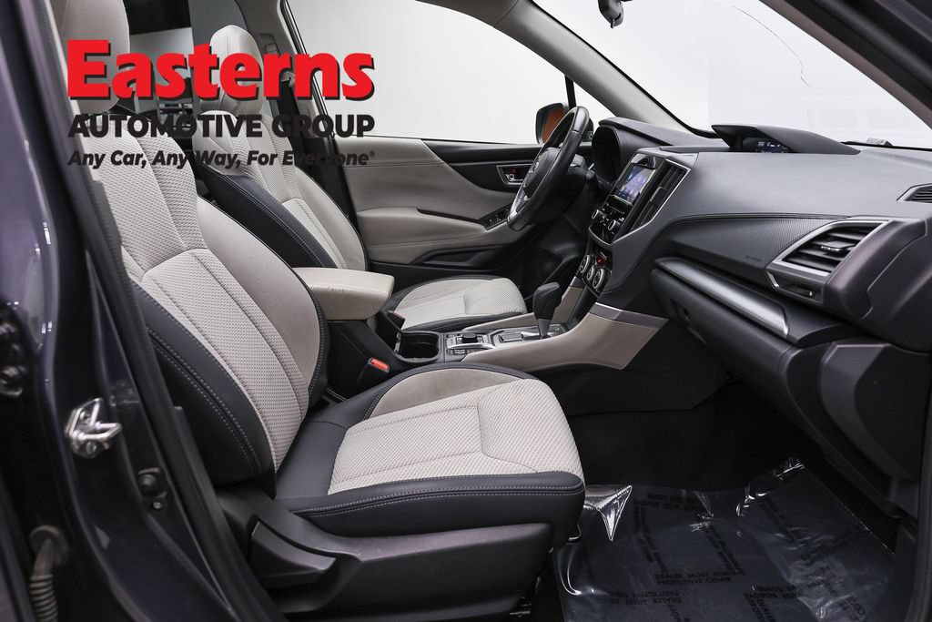 Used 2023 Subaru Forester Premium AWD/4WD image 28