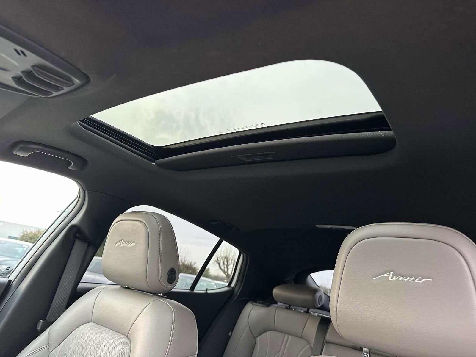 Used 2024 Buick Envista Avenir image 16