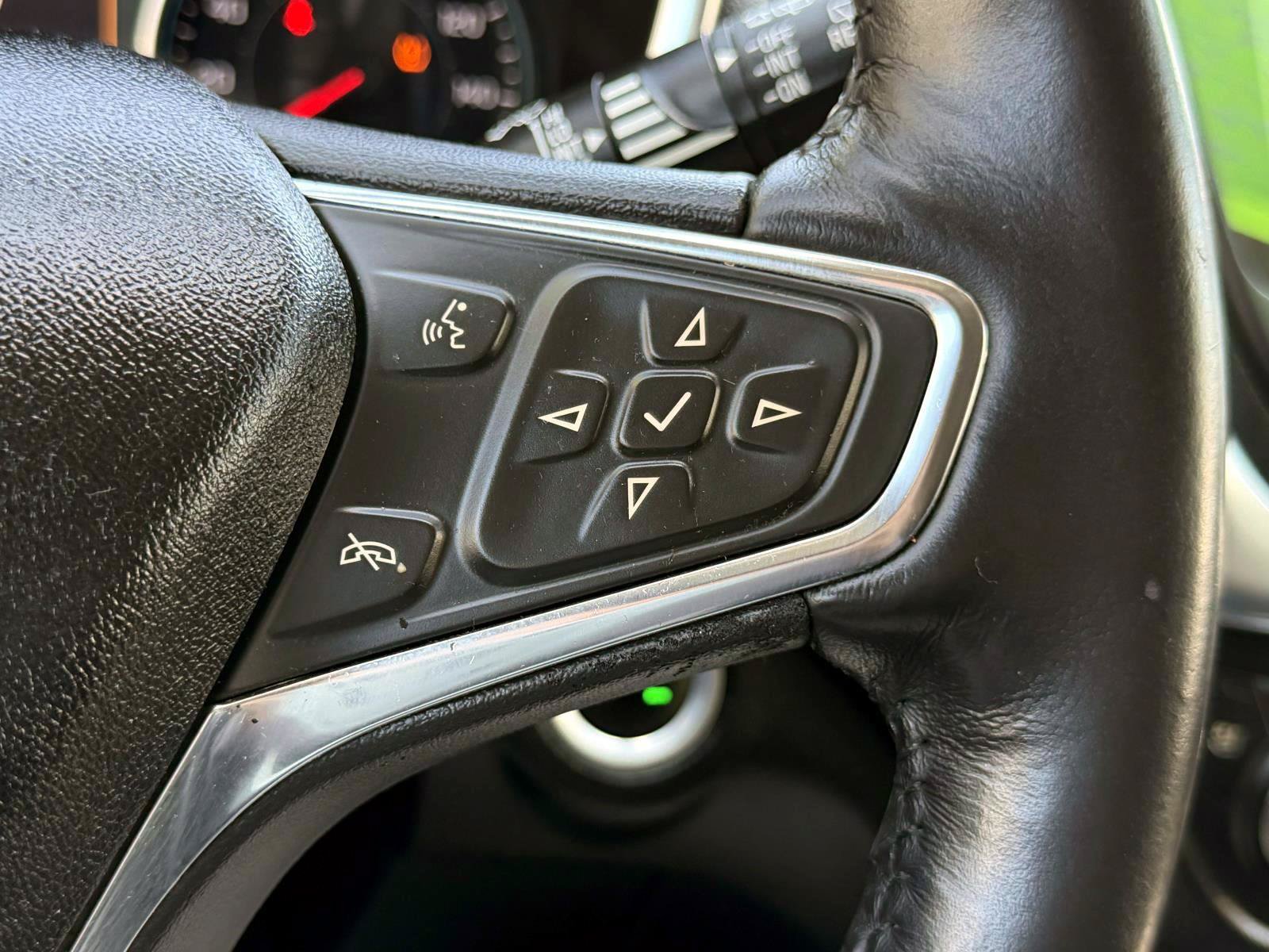 Used 2019 Chevrolet Equinox Premier AWD/4WD image 18